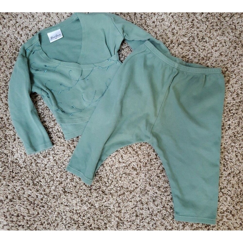 2 piece green Blue Canoe 12-24  month outfit M